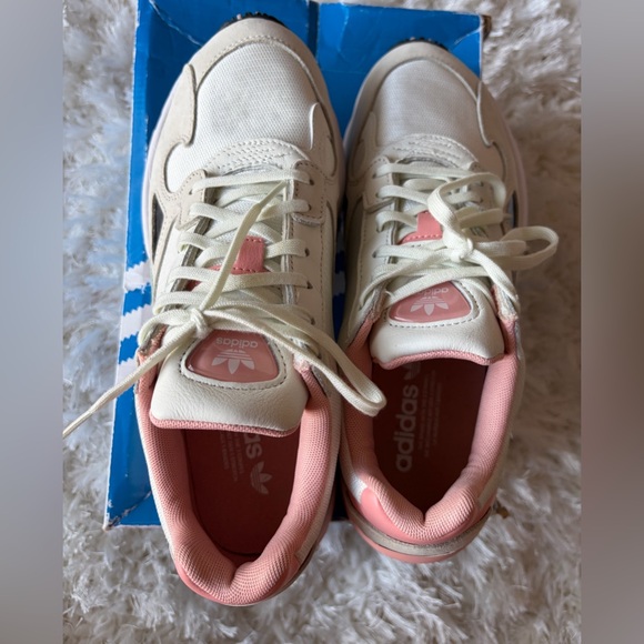 Adidas Women's White and Pink Sneakers - Picture 7 of 8